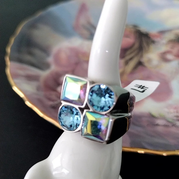 Women's Chunky Statement Cocktail Ring | Size 7 | Stainless Steel - Picture 13 of 17